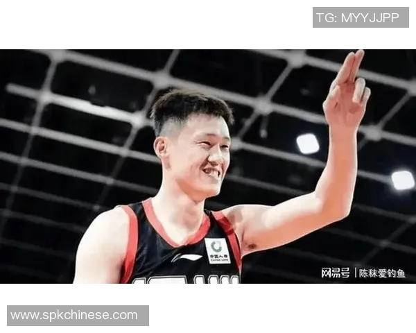 周鹏：从篮球场上的巨星到社会责任的践行者，探索他的成长与影响力之路