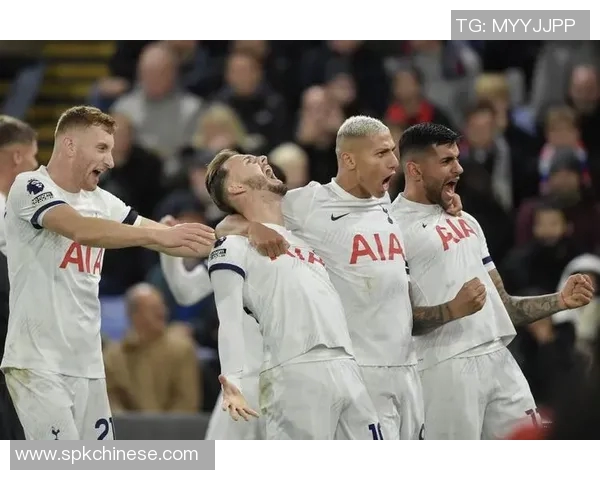 热刺与利物浦激战正酣比分揭晓引发球迷热议