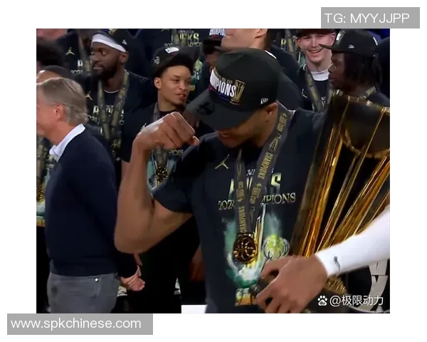 2017年NBA火箭队与雄鹿队激战回顾及精彩瞬间分析