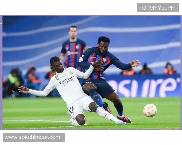 巴萨与R马德里2013年经典对决回顾与精彩瞬间分析